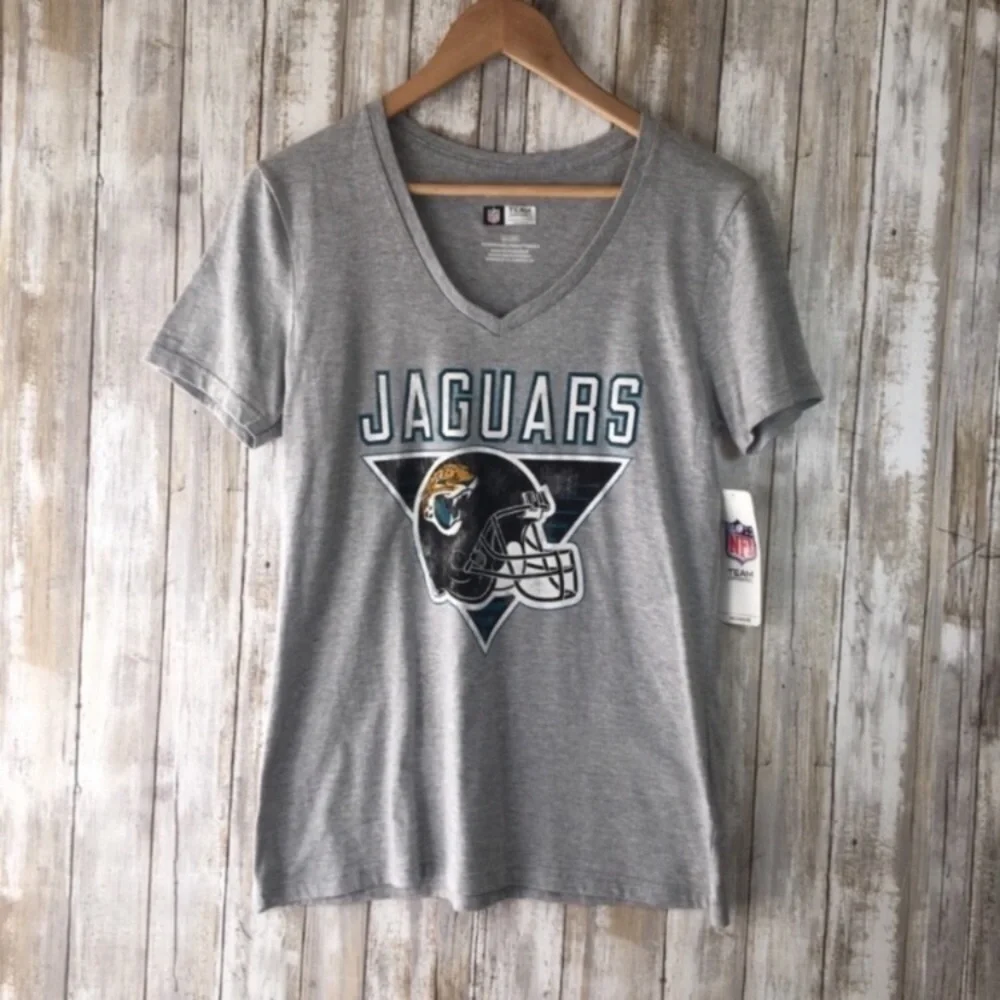 NFL Jacksonville Jaguars Helmet Tee Women’s Small Gray Graphic Shirt Football - Picture 2 of 6